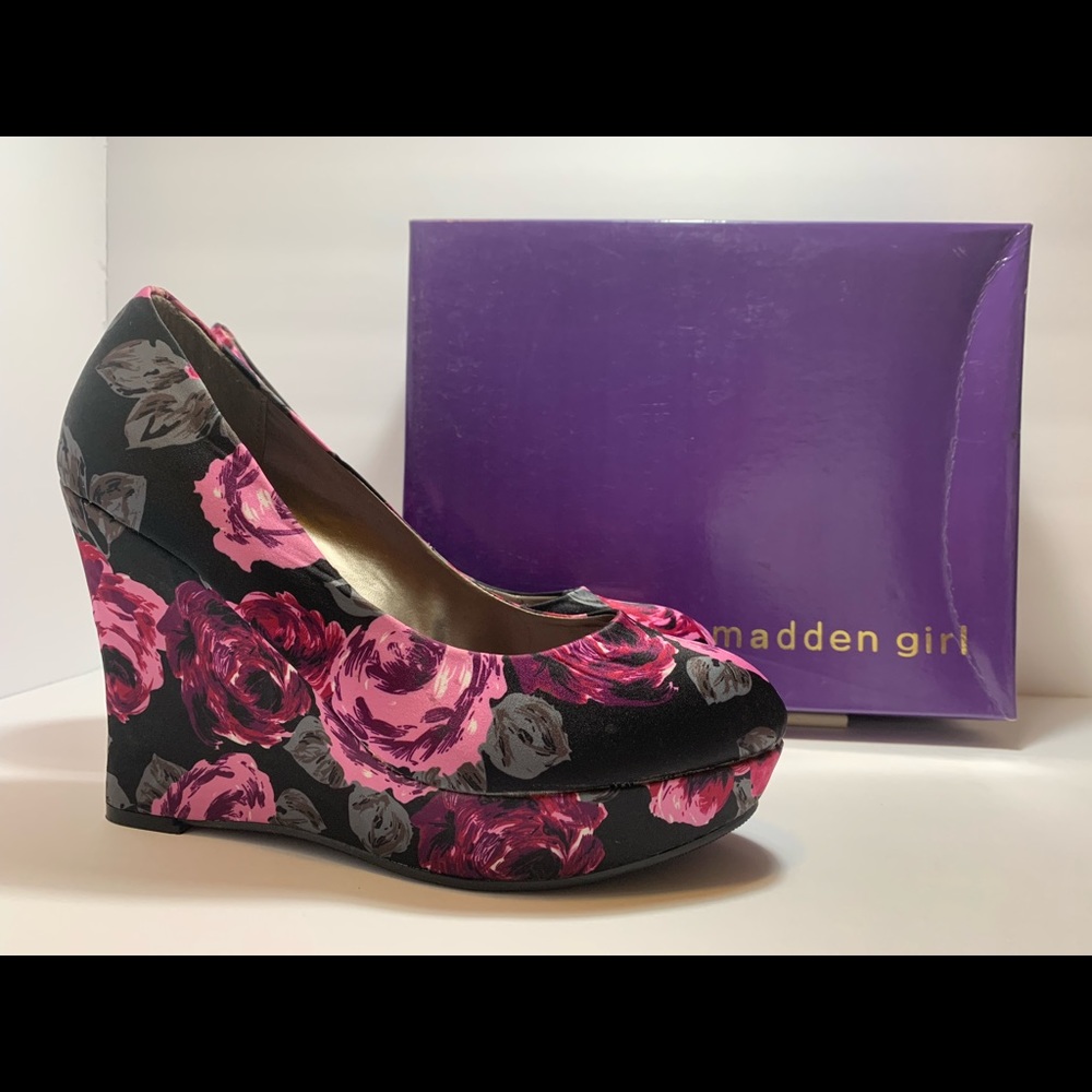 Madden Girl Expolode Multi-color Wedge